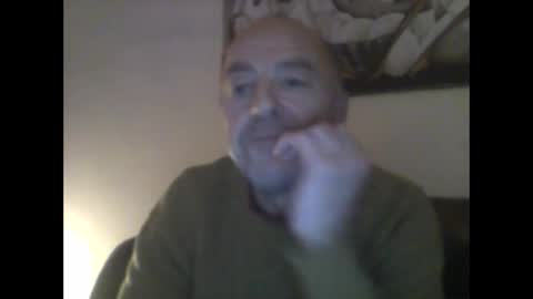 Snapshot of burnleyguy1977 chatting on 12-23-25, 03:15 burnleyguy1977 online show from 12-23-25, 03:15