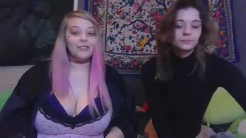 lilly online show from 12-20-24, 08:49