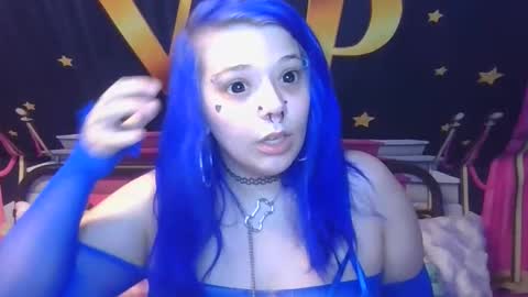 Snapshot of burnthemail chatting on 12-01-25, 12:04 lilly online show from 12-01-25, 12:04