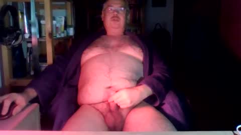 Snapshot of busibaer666 chatting on 01-20-25, 02:01 busi online show from 01-20-25, 02:01
