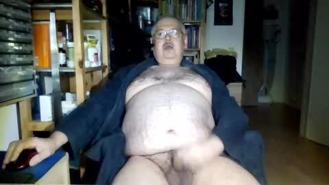 Snapshot of busibaer666 chatting on 05-01-26, 02:16 busi online show from 05-01-26, 02:16