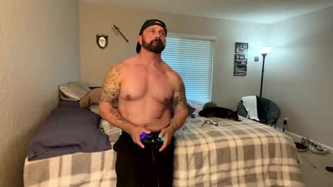 Snapshot of bustedsprockets chatting on 03-25-26, 01:33 Pocket Daddy cockring gaycouple cockring lovense daddy online show from 03-25-26, 01:33