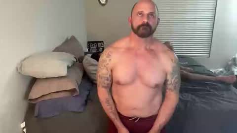 Snapshot of bustedsprockets chatting on 04-11-26, 04:06 Pocket Daddy cockring gaycouple cockring lovense daddy online show from 04-11-26, 04:06