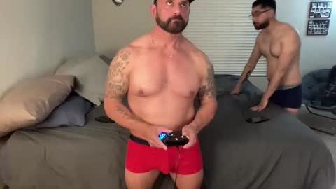 Snapshot of bustedsprockets chatting on 04-27-26, 03:26 Pocket Daddy cockring gaycouple cockring lovense daddy online show from 04-27-26, 03:26