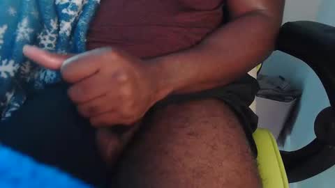 Snapshot of bustingnuts2025 chatting on 10-06-25, 07:00 Busting online show from 10-06-25, 07:00