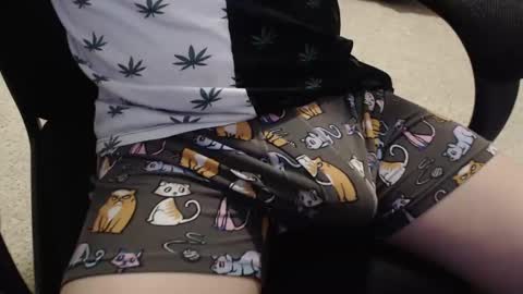 Snapshot of bustinpp chatting on 01-05-25, 11:04 bustinpp online show from 01-05-25, 11:04