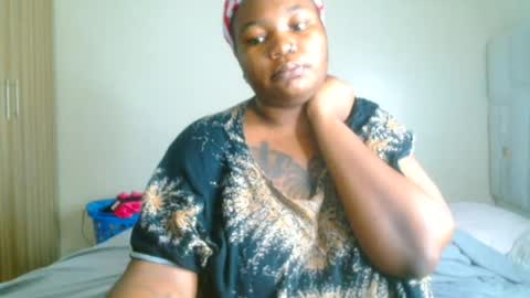 busty_mellons69 online show from 06-25-26, 07:24