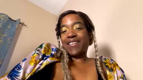 Snapshot of bustyirie chatting on 05-10-26, 12:21 bustyirie online show from 05-10-26, 12:21
