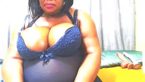 Snapshot of bustymaturestepmum chatting on 04-23-26, 12:29 bustymaturestepmum online show from 04-23-26, 12:29