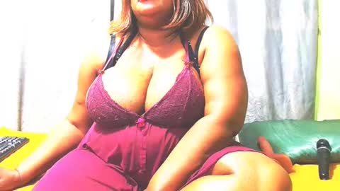 Snapshot of bustymaturestepmum chatting on 04-29-26, 04:16 bustymaturestepmum online show from 04-29-26, 04:16