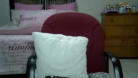 Snapshot of bustytessa37 chatting on 04-01-26, 04:46 bustytessa37 online show from 04-01-26, 04:46