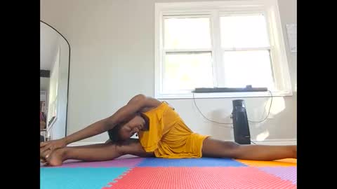 Goddess online show from 09-27-25, 10:37