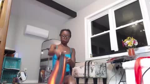 Goddess online show from 10-31-25, 01:50