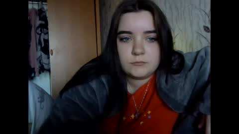 butterfly18988 online show from 11-25-25, 11:21