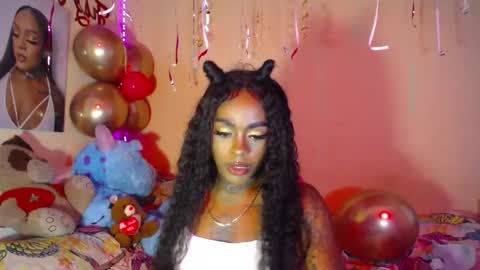 butterfly_rouse online show from 11-16-25, 05:18