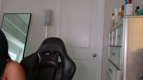 butterfly booty online show from 04-30-26, 11:38