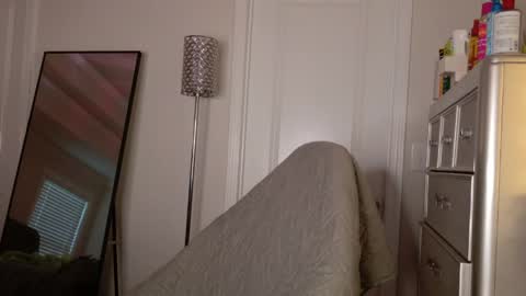 butterfly booty online show from 05-01-26, 11:04