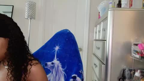 Snapshot of butterflybootyy chatting on 05-16-26, 12:26 butterfly booty online show from 05-16-26, 12:26