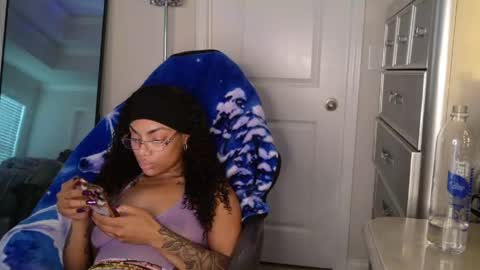 Snapshot of butterflybootyy chatting on 05-19-26, 12:16 butterfly booty online show from 05-19-26, 12:16
