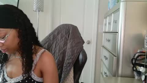 Snapshot of butterflybootyy chatting on 05-28-26, 12:57 butterfly booty online show from 05-28-26, 12:57