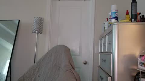 Snapshot of butterflybootyy chatting on 06-12-26, 04:50 butterfly booty online show from 06-12-26, 04:50