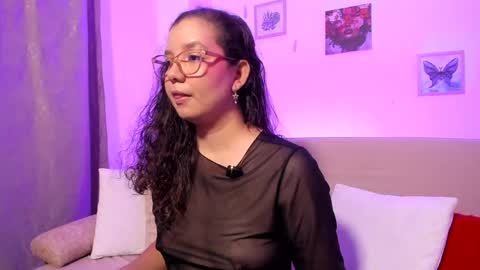 Snapshot of buunny_bella chatting on 05-29-26, 03:15 BUNNY BELLA online show from 05-29-26, 03:15