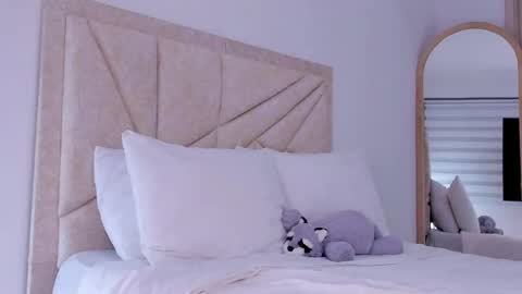    online show from 05-07-26, 06:08