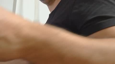 Snapshot of bydevils chatting on 10-02-25, 06:48 bydevils online show from 10-02-25, 06:48