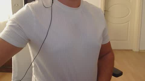 Snapshot of bydevils chatting on 10-05-25, 04:22 bydevils online show from 10-05-25, 04:22