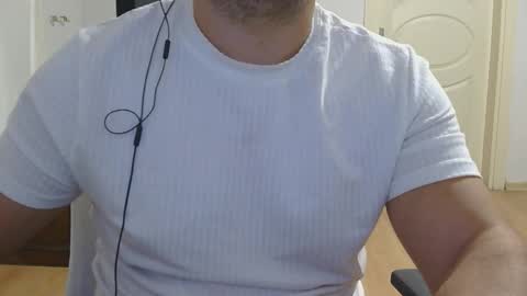 Snapshot of bydevils chatting on 10-05-25, 04:27 bydevils online show from 10-05-25, 04:27