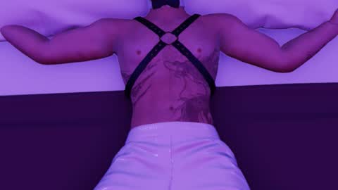 Snapshot of bydevils chatting on 11-07-25, 12:21 bydevils online show from 11-07-25, 12:21