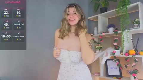 Snapshot of byteblush chatting on 12-07-24, 11:18 Kira online show from 12-07-24, 11:18