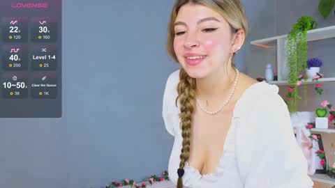 Snapshot of byteblush chatting on 01-12-25, 08:36 Kira online show from 01-12-25, 08:36