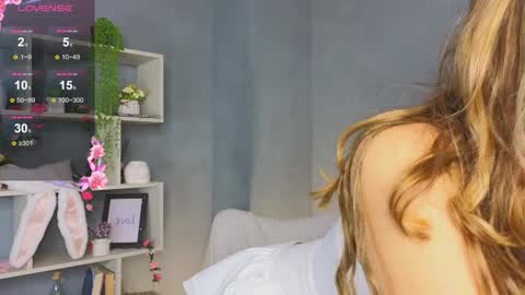 Snapshot of byteblush chatting on 01-18-25, 08:20 Kira online show from 01-18-25, 08:20