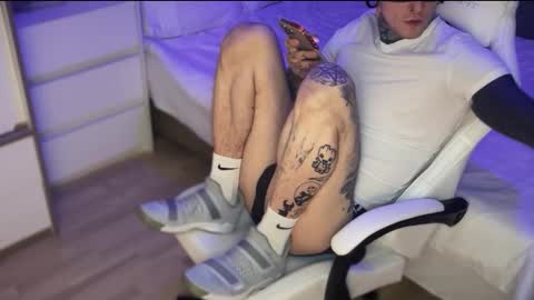 c10h15on online show from 01-06-26, 02:43