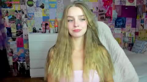 Emily  online show from 09-25-25, 05:38