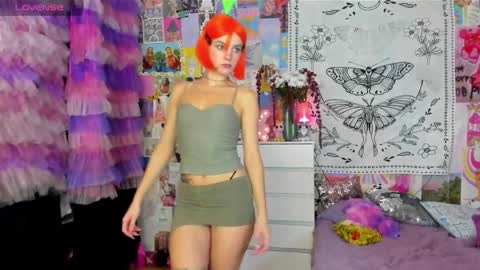 Emily  online show from 10-29-25, 06:53