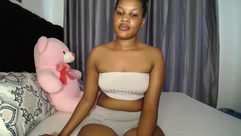EVA online show from 02-16-25, 12:32
