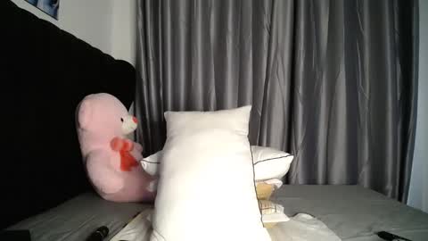 EVA online show from 02-22-25, 03:45