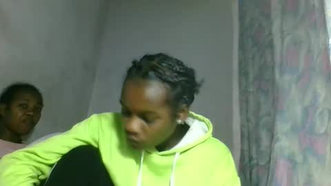 caella98 online show from 04-23-26, 12:40