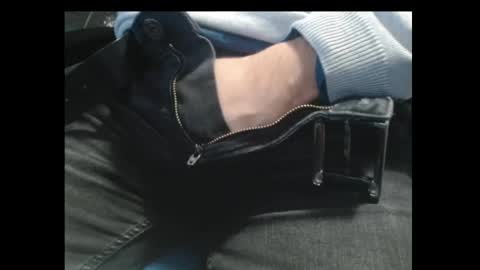 Snapshot of cafetabac chatting on 11-12-25, 08:15 cafetabac online show from 11-12-25, 08:15