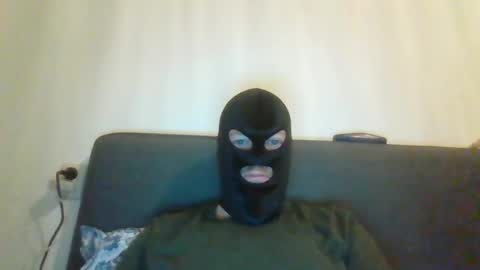 Snapshot of cagegag31 chatting on 12-21-25, 07:48 cagegag31 online show from 12-21-25, 07:48