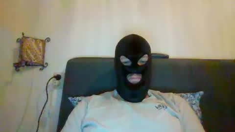 Snapshot of cagegag31 chatting on 02-06-26, 08:29 cagegag31 online show from 02-06-26, 08:29