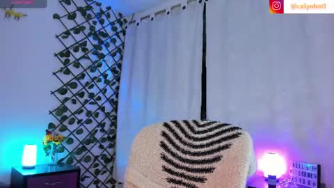 Snapshot of cailynho chatting on 08-07-26, 12:56 Cailyn online show from 08-07-26, 12:56