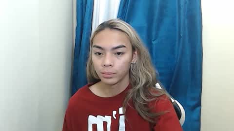 Snapshot of caitessa_bellemoir chatting on 03-23-26, 03:05 caitessa_bellemoir online show from 03-23-26, 03:05