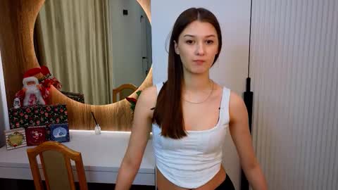 Kira online show from 02-02-26, 12:26