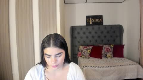 Snapshot of caitlingomez0 chatting on 03-22-26, 09:45 caitlingomez0 online show from 03-22-26, 09:45