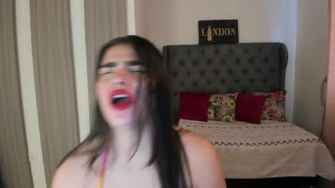 Snapshot of caitlingomez0 chatting on 03-27-26, 02:06 caitlingomez0 online show from 03-27-26, 02:06