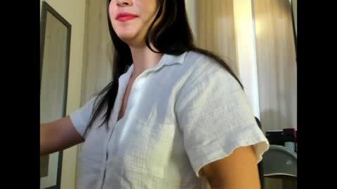 caitlingomez0 online show from 05-18-26, 11:27