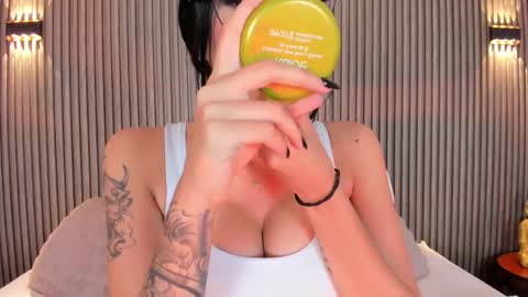 Snapshot of caitlyncouper chatting on 03-11-26, 11:38 Caitlyn online show from 03-11-26, 11:38